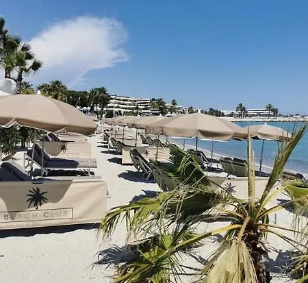 Apartament Aeroport Seafront With Pool Cros-de-Cagnes