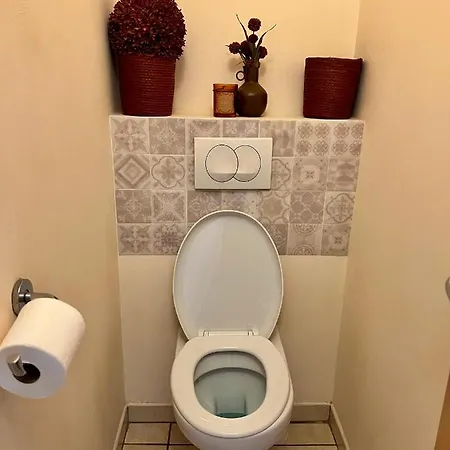 Aeroport Seafront With Pool *